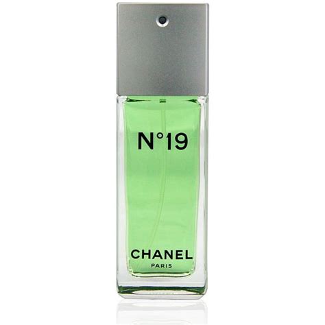 chanel no 19 review